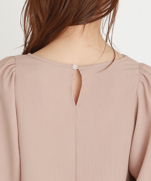 mysty woman（ミスティウーマン）の「【WEB限定】ふんわりパフスリーブブラウス 904489（シャツ/ブラウス・レディース・ブラック/ブルー/アイボリー/ライトベージュ・FREE）」の13枚目の写真