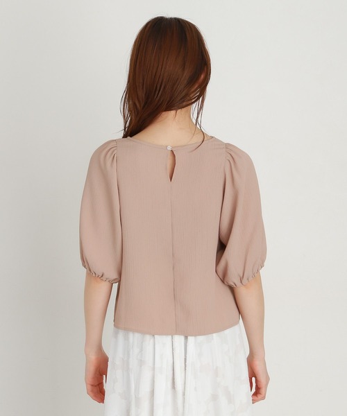 mysty woman（ミスティウーマン）の「【WEB限定】ふんわりパフスリーブブラウス 904489（シャツ/ブラウス・レディース・ブラック/ブルー/アイボリー/ライトベージュ・FREE）」の11枚目の写真