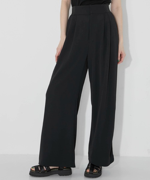 CITY TOKYO（シティトウキョウ）の「サイドパイピングバックベルトワイドパンツ（スラックス・レディース・ブラウン/ブラック/ブルー・1/2）」の4枚目の写真