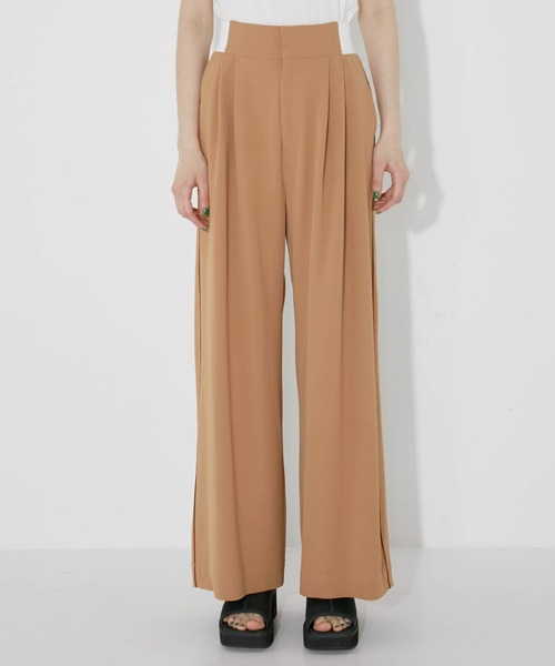 CITY TOKYO（シティトウキョウ）の「サイドパイピングバックベルトワイドパンツ（スラックス・レディース・ブラウン/ブラック/ブルー・1/2）」の19枚目の写真