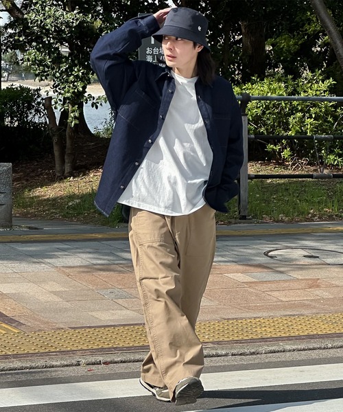 kutir（クティール）の「ビックシルエットデニムシャツ（シャツ/ブラウス・メンズ・インディゴブルー/ブラック・MEDIUM/LARGE）」の7枚目の写真