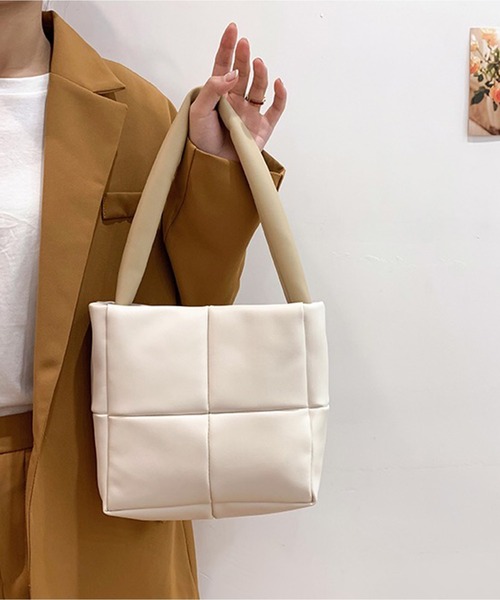 Chick(チック)の「▲キルティングハンドバック(ハンドバッグ・レディース・ホワイト/ブラック/キャメル・FREE)」の8枚目の写真