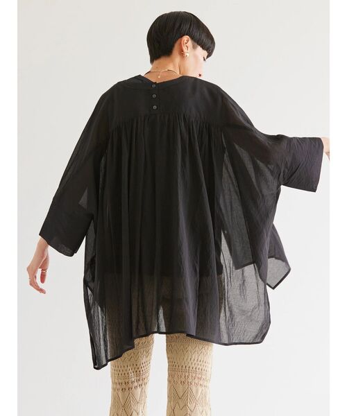 AMERICAN HOLIC（アメリカンホリック）の「バックギャザーVネックシアーシャツ（シャツ/ブラウス・レディース・オフホワイト/ライトイエロー/ブルーグリーン/ブラック/キャメル・L/M）」の20枚目の写真