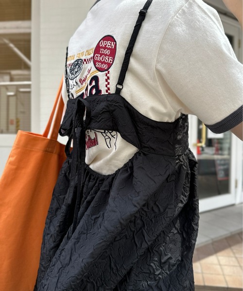 CPCM(シーピーシーエム)の「大柄エンボスチュニックキャミブラウス(シャツ/ブラウス・レディース・ベージュ/ブラック/オフホワイト/ブラック系その他・FREE)」の17枚目の写真