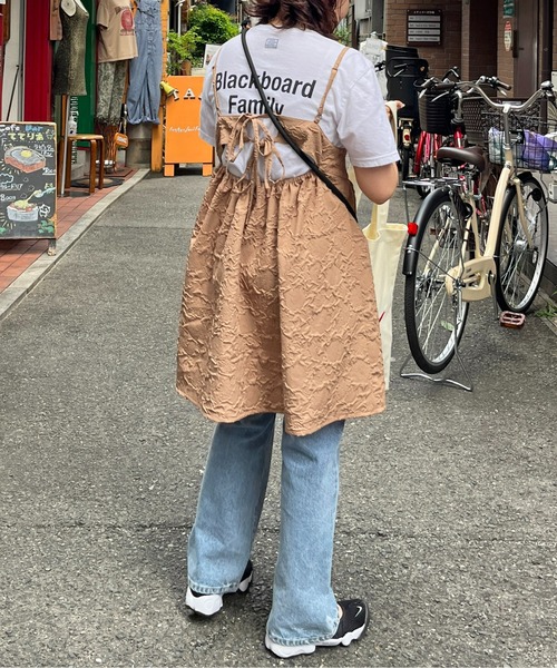 CPCM(シーピーシーエム)の「大柄エンボスチュニックキャミブラウス(シャツ/ブラウス・レディース・ベージュ/ブラック/オフホワイト/ブラック系その他・FREE)」の21枚目の写真