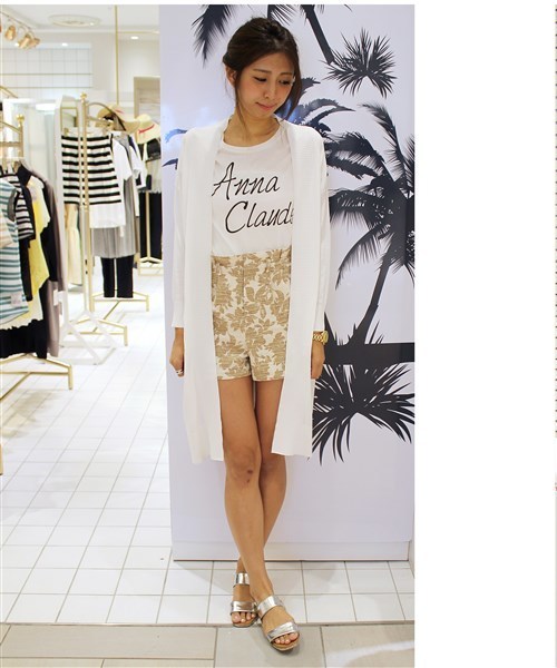 LIMITLESS LUXURY（リミットレスラグジュアリー）の「アーバンリゾートショートパンツ◆（その他パンツ・レディース・ベージュ/ネイビー・36/38）」の13枚目の写真