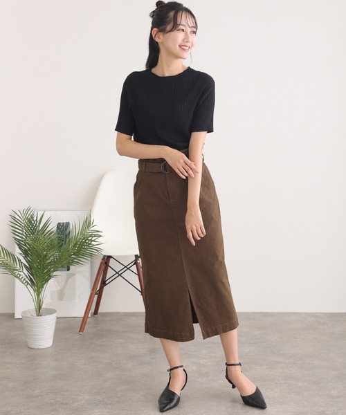 ElegChic(エレグシック)の「プチハイネックハーフスリーブサマーニット(ニット/セーター・レディース・ブラック/グレイッシュベージュ/オフホワイト/ブルー・XL/4L/M)」の8枚目の写真