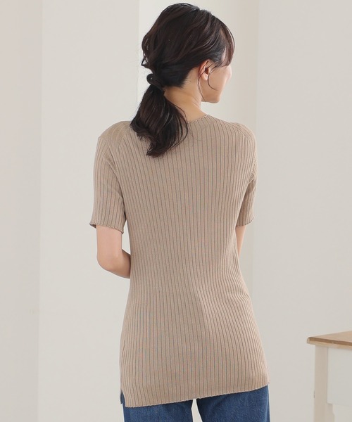 ElegChic(エレグシック)の「プチハイネックハーフスリーブサマーニット(ニット/セーター・レディース・ブラック/グレイッシュベージュ/オフホワイト/ブルー・XL/4L/M)」の19枚目の写真