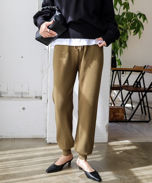 andme(アンドミー)の「ストレッチジョガーニットパンツ(その他パンツ・レディース・ライトベージュ/カーキ/クリーム/ブラック/グレー/イエロー/グレー系/ブラウン・L/M)」の21枚目の写真