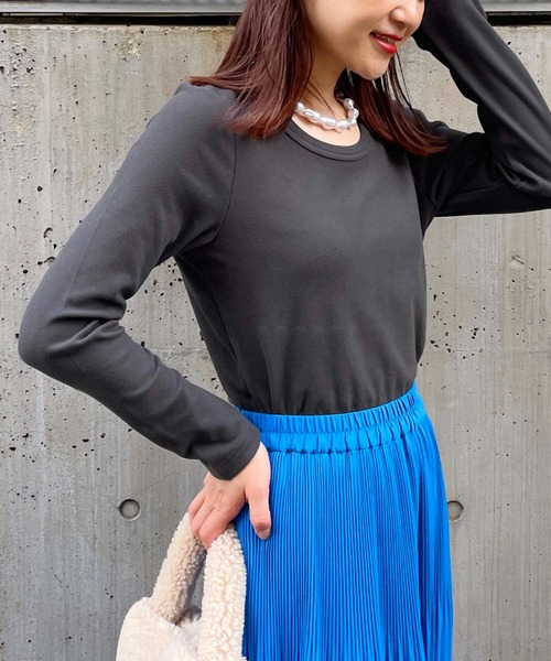 PICCIN（ピッチン）の「起毛UネックロンT（Tシャツ/カットソー・レディース・チャコールグレー/アイボリー/ブラック・M）」の22枚目の写真