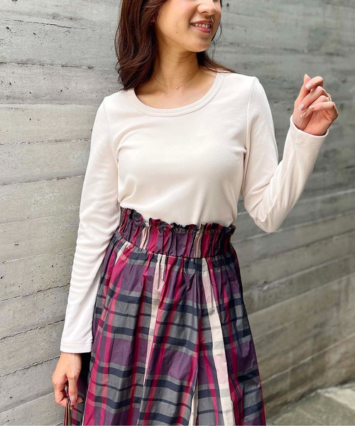 PICCIN（ピッチン）の「起毛UネックロンT（Tシャツ/カットソー・レディース・チャコールグレー/アイボリー/ブラック・M）」の4枚目の写真