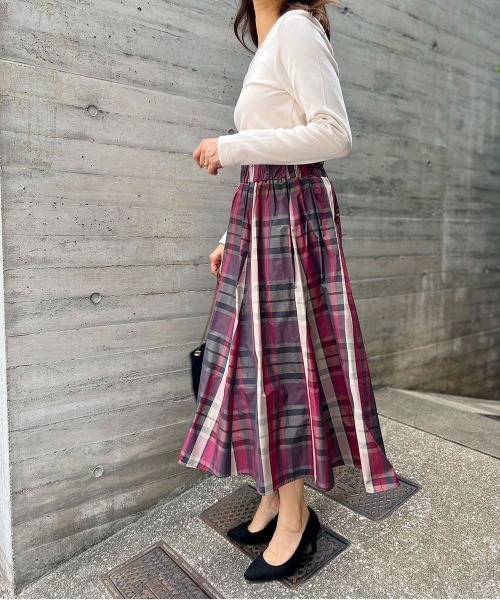 PICCIN（ピッチン）の「起毛UネックロンT（Tシャツ/カットソー・レディース・チャコールグレー/アイボリー/ブラック・M）」の8枚目の写真