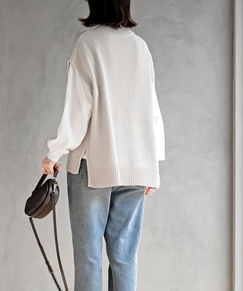 rps（アールピーエス）の「インナーＳＥＴニットベストアンサンブル（ベスト・レディース・ダークネイビー/アイボリー/グレイッシュベージュ/イエロー系その他/ブラック/マスタード/グレー・フリー）」の10枚目の写真