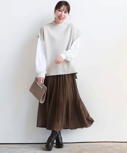 rps（アールピーエス）の「インナーＳＥＴニットベストアンサンブル（ベスト・レディース・ダークネイビー/アイボリー/グレイッシュベージュ/イエロー系その他/ブラック/マスタード/グレー・フリー）」の16枚目の写真