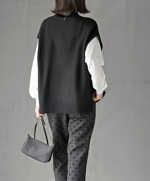 rps（アールピーエス）の「インナーＳＥＴニットベストアンサンブル（ベスト・レディース・ダークネイビー/アイボリー/グレイッシュベージュ/イエロー系その他/ブラック/マスタード/グレー・フリー）」の19枚目の写真