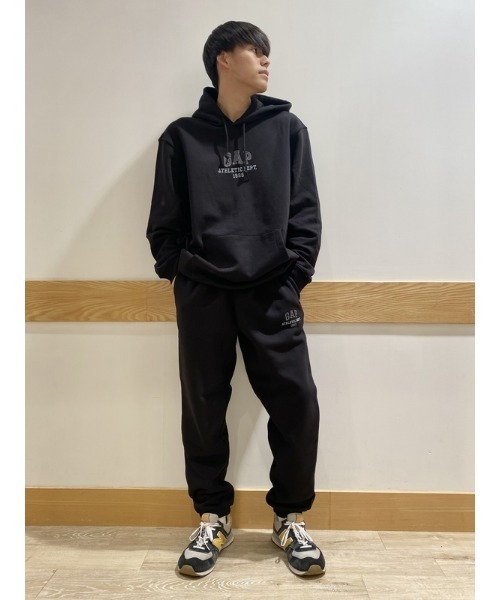 GAP（ギャップ）の「GAPアーチロゴ パーカー(ユニセックス)（パーカー・メンズ・レッド/ホワイト系その他/ネイビー/ブラック・M/XS/XL/L/S）」の17枚目の写真