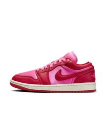 JORDAN BRAND（ジョーダンブランド）の「エア ジョーダン 1 LOW SE ウィメンズシューズ / Air Jordan 1 Low SE Women's Shoes＜22.5-29cm 展開＞（スニーカー）」