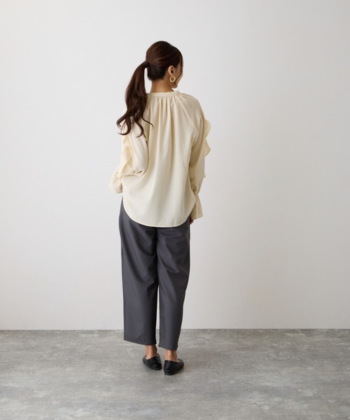 OWLSPALE（オールズペール）の「ラッフルフリルブラウス（シャツ/ブラウス・レディース・ブラック/オフホワイト/ブラック系その他・FREE）」の7枚目の写真