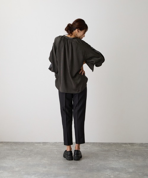 OWLSPALE（オールズペール）の「ラッフルフリルブラウス（シャツ/ブラウス・レディース・ブラック/オフホワイト/ブラック系その他・FREE）」の13枚目の写真