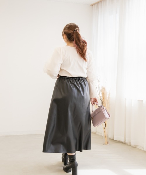 CLETTE(クレット)の「パール使い袖オーガンジープルオーバー(Tシャツ/カットソー・レディース・オフホワイト/ブラック/ブルー・LL/4L/3L)」の6枚目の写真