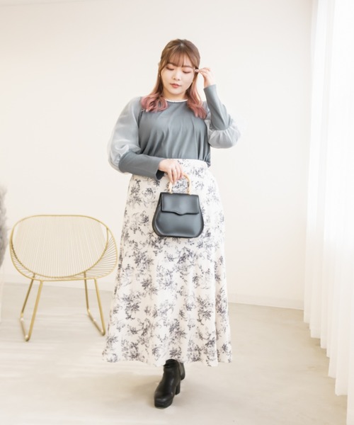 CLETTE(クレット)の「パール使い袖オーガンジープルオーバー(Tシャツ/カットソー・レディース・オフホワイト/ブラック/ブルー・LL/4L/3L)」の15枚目の写真