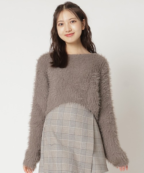 REDYAZEL(レディアゼル)の「シャギーニット(ニット/セーター・レディース・ブラック/オフホワイト/グレー/ベージュ/ボルドー・FREE)」の4枚目の写真