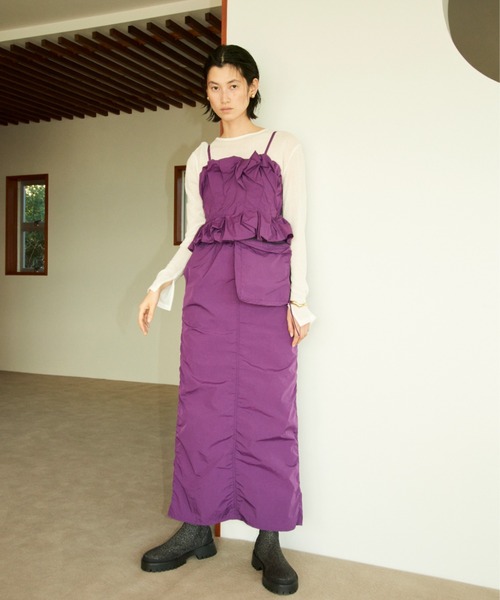 emmi（エミ）の「【emmi atelier】ナイロンビスチェ（シャツ/ブラウス・レディース・ブラック/パープル/アイボリー・FREE）」の4枚目の写真