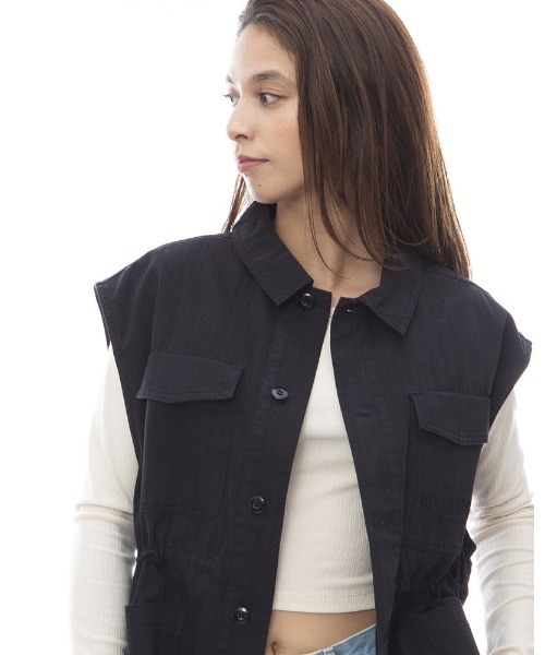 BILLABONG(ビラボン)の「【直営店限定】BILLABONG レディース WORK VEST ベスト 【2024年春夏モデル】/ビラボンミリタリーライクデザインベスト(ベスト・レディース・オリーブ/ブラック系その他・MEDIUM)」の2枚目の写真
