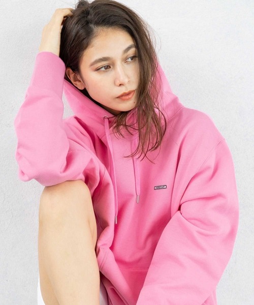 HEREIAM(ヘレイアム)の「【HEREIAM】ワッペンロゴフーディー(ユニセックス)(パーカー・レディース・グリーン/ホワイト/ピンク/ブラック/パープル・MEDIUM/LARGE)」の1枚目の写真