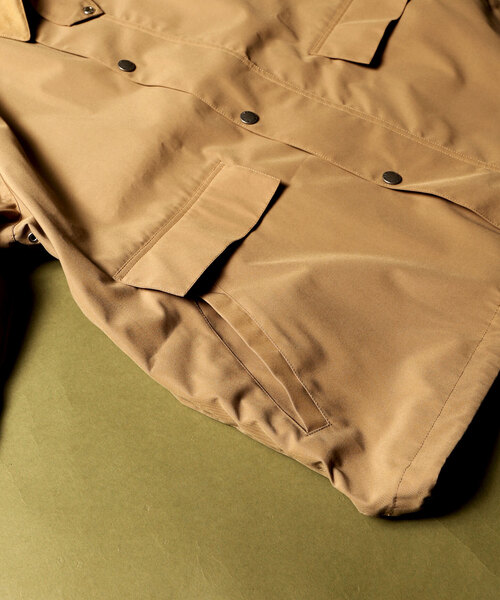 Barbour（バブアー）の「BARBOUR （バブアー）417別注 MODIFIED BORROWDALE（カバーオール・メンズ・ブラック/ベージュ・38/40/36）」の14枚目の写真