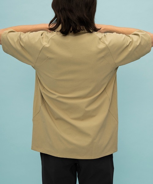 le coq sportif(ルコックスポルティフ)の「【肌面ドライ】開襟シャツ(LCS プリューム/エールフォルム)(シャツ/ブラウス・メンズ・ネイビー/ベージュ/グリーン・L/M/S/XL)」の13枚目の写真