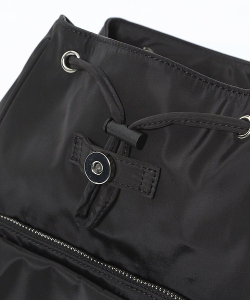 Heather（ヘザー）の「ナイロンミニリュック　110528（バックパック/リュック・レディース・ブラック/オフホワイト・ONE SIZE）」の6枚目の写真