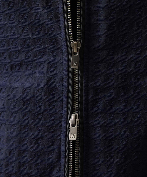 MICHEL KLEIN HOMME (ミッシェルクランオム)の「千鳥柄フードブルゾン(ブルゾン・メンズ・ネイビー/グレー・MEDIUM/LARGE/X-LARGE)」の8枚目の写真
