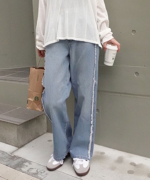 CORNERS(コーナーズ)の「サイドフリンジワイドデニムパンツ(デニムパンツ・レディース・ブルー/ブラック/インディゴブルー・S/M/L)」の5枚目の写真