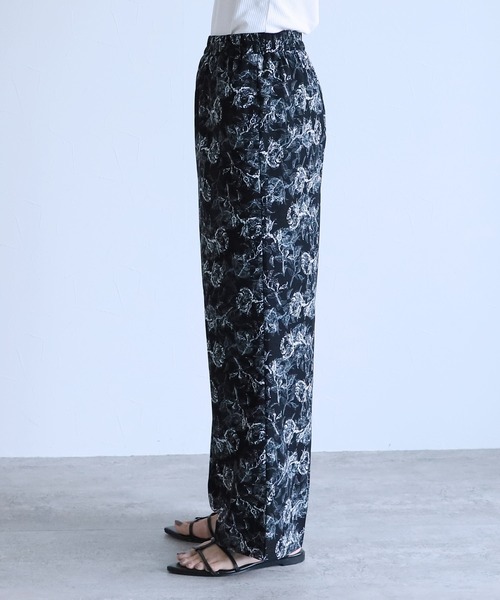 reca（レカ）の「総柄フラワーパンツ（その他パンツ・レディース・アイボリー/ブラック・FREE）」の3枚目の写真