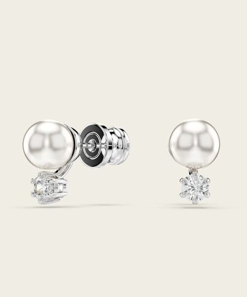 SWAROVSKI（スワロフスキー）の「【公式】【スワロフスキー】Matrix スタッドピアス, クリスタル・パール, ラウンドカット, ホワイト, ロジウム・プレーティング（ピアス（両耳用）・レディース・シルバー系その他・ONESIZE）」の5枚目の写真