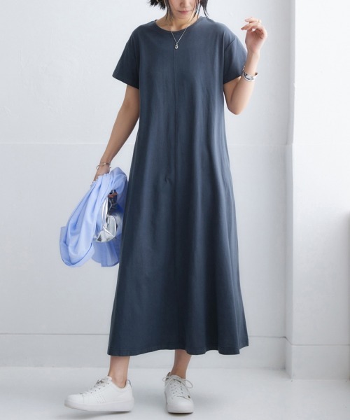 nissen（ニッセン）の「【汗じみ対策・UVカット加工】綿100％Aラインカットソーワンピース（ロング丈）（ワンピース・レディース・ネイビー/ライトグレー/チャコール/ピンク・LL/L/M/S）」の3枚目の写真