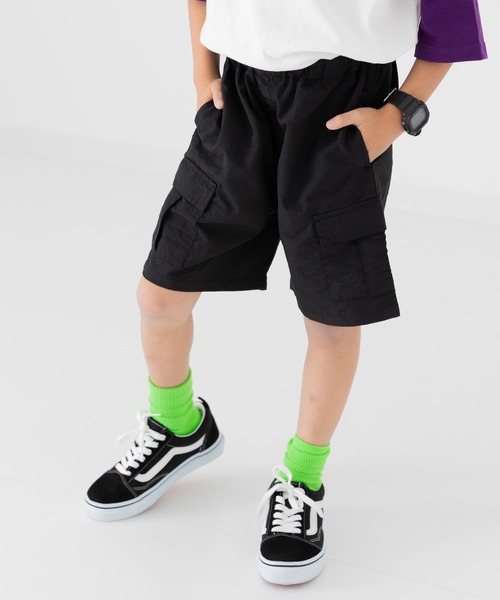 chil2(チルツー)の「カーゴハーフパンツ(カーゴパンツ・キッズ・ベージュ/クリーム/ブラック/カーキ・90cm/100cm/110cm/120cm/130cm/140cm/150cm)」の2枚目の写真