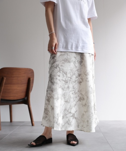 ap retro（アプレトロ）の「ニュアンス柄スカート（スカート・レディース・アイボリー/ベージュ/ブラック/マスタード・MEDIUM/LARGE）」の5枚目の写真