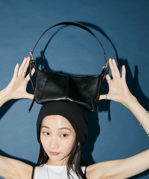 DRWCYS（ドロシーズ）の「ワンハンドルバック（ハンドバッグ・レディース・ホワイト/ブラック・FREE）」の4枚目の写真