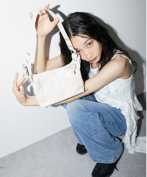 DRWCYS（ドロシーズ）の「ワンハンドルバック（ハンドバッグ・レディース・ホワイト/ブラック・FREE）」の18枚目の写真