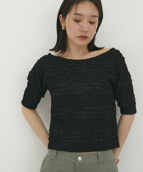 VIS(ビス)の「【洗える】ポコポコジャガードTシャツ(Tシャツ/カットソー・レディース・ブラック/ホワイト・FREE)」の6枚目の写真