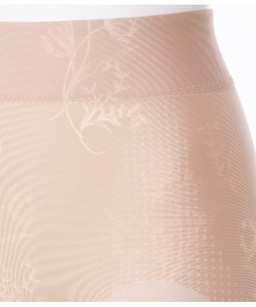 PEACH JOHN（ピーチジョン）の「【1枚履きOK◎ハイウエストにリニューアルして補整力アップ！】ナイスバディファーストガードル（インナーウェア/肌着・レディース・ブラック/ピンクベージュ/ベージュ/グレイッシュベージュ・MEDIUM/SMALL/X-LARGE/LARGE）」の7枚目の写真