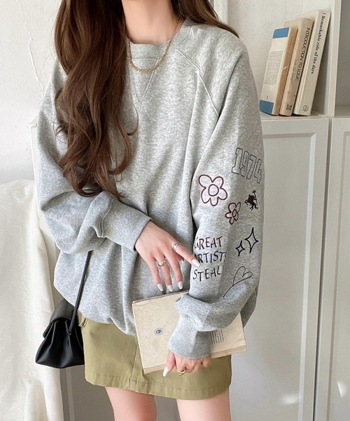 classicalelf(クラシカルエルフ)の「ハンドメイド風刺繍に釘付け。前後2wayランダム袖刺繍裏起毛オーバーサイズスウェット(スウェット・レディース・オートミール/チャコール/杢グレー/ネイビー・SMALL/MEDIUM/LARGE/X-LARGE)」の19枚目の写真