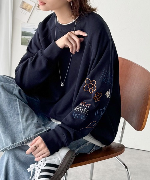 セール】ハンドメイド風刺繍に釘付け。前後2wayランダム袖刺繍裏起毛