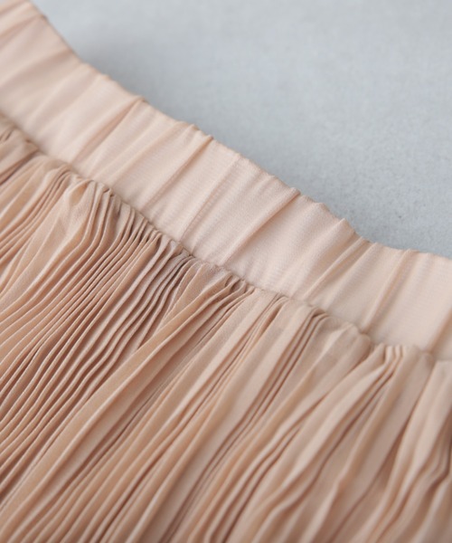 HUG.U(ハグユー)の「裏起毛シフォンロングスカート(スカート・レディース・ダークグリーン/ブラック/ライトベージュ・レギュラー丈/トール丈)」の18枚目の写真