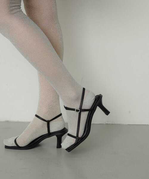 SENSE OF PLACE by URBAN RESEARCH(センスオブプレイスバイアーバンリサーチ)の「ニーハイソックス(ソックス/靴下・レディース・アイボリー/シルバー・ONE)」の6枚目の写真