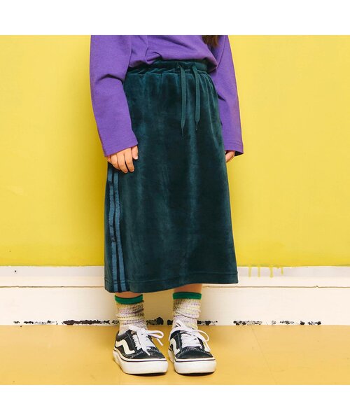 F.O.KIDS（エフオーキッズ）の「サイドラインベロアスカート（スカート・キッズ・ブラック/オレンジ/グリーン・80/90/100/110/120/130/140）」の4枚目の写真