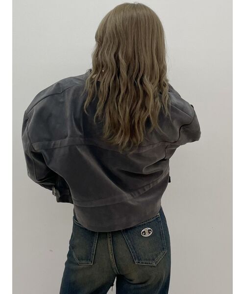 GYDA（ジェイダ）の「フェイクスウェードエンボスブルゾン（ブルゾン・レディース・チャコールグレー/アイボリー・FREE）」の11枚目の写真