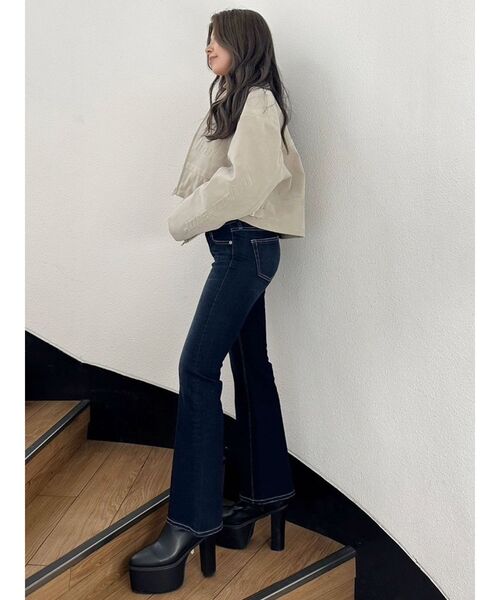 GYDA（ジェイダ）の「フェイクスウェードエンボスブルゾン（ブルゾン・レディース・チャコールグレー/アイボリー・FREE）」の20枚目の写真